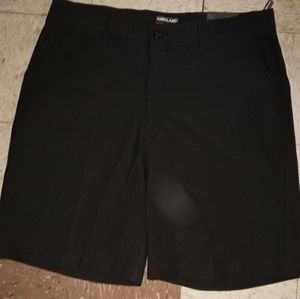 Brand new men's Kirkland signature shorts 36W